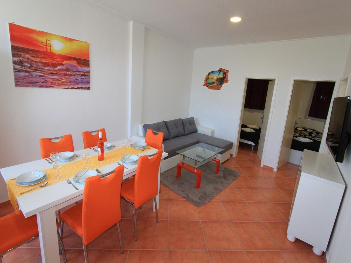 Apartments Nero Novi Vinodolski Eksteriør billede
