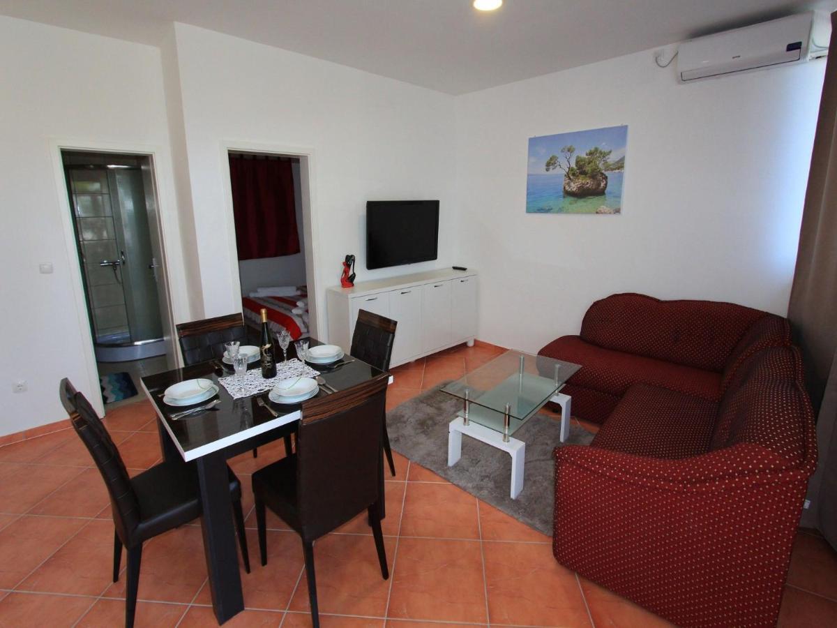Apartments Nero Novi Vinodolski Eksteriør billede