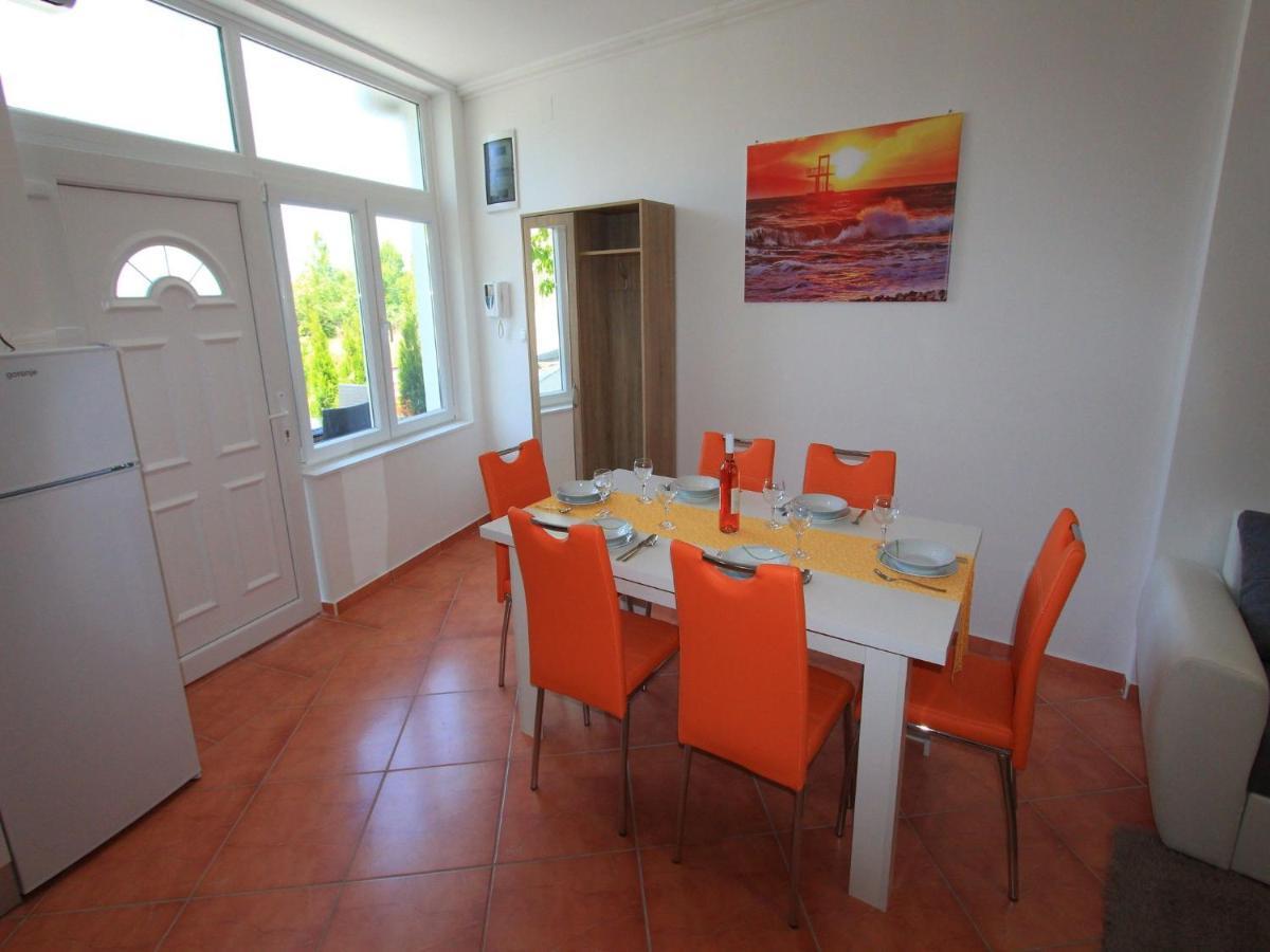 Apartments Nero Novi Vinodolski Eksteriør billede